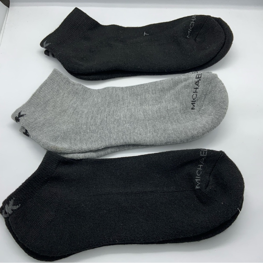 (3) Michael Kors Men’s Quarter Cut Socks, 3-Pair Cushion Gray/Black